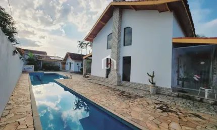 Casa em condomínio fechado com 2 quartos à venda na Rua Francisco Barreto Leme, Parque Esperança, Taubaté por R$ 1.080.000