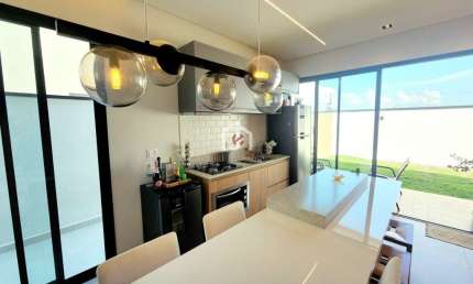 Casa em condomínio fechado com 3 quartos à venda na Rua Adu Dhabi, Condominio Cataguá Way, Taubaté por R$ 1.080.000