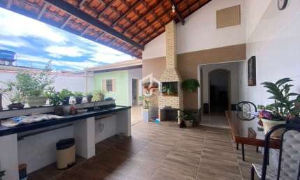 Casa com 5 quartos à venda no Flor do Vale, Tremembé  por R$ 510.000