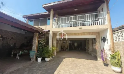 Casa com 3 quartos à venda na Rua João Eugênio Carvalho, Jardim das Monções, Taubaté por R$ 580.000