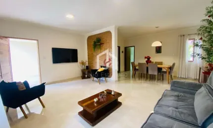 Casa com 3 quartos à venda na Rua Annunciata Rosa Indiani, Vila São Geraldo, Taubaté por R$ 700.000