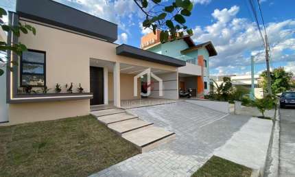 Casa em condomínio fechado com 3 quartos à venda na Avenida Carlos Pedroso da Silveira, Residencial Ouroville, Taubaté por R$ 1.220.000