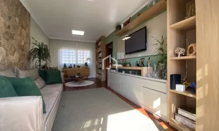 Casa com 5 quartos à venda na Rua Moacyr Alvarenga Peixoto, Centro, Taubaté por R$ 1.350.000