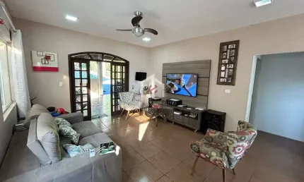 Casa com 2 quartos à venda na rua josé bonifácio moreira, granjas santa terezinha, taubaté por r$ 590.000