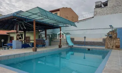 Casa com 4 quartos à venda na rua santo antônio, centro, taubaté por r$ 1.100.000