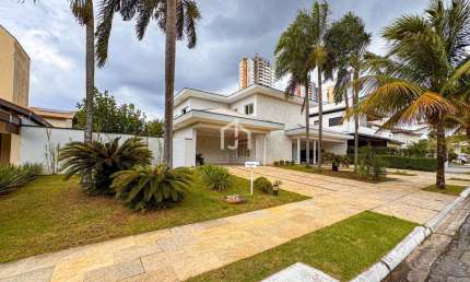 Casa em condomínio fechado com 4 quartos à venda na Avenida Itália, Jardim das Nações, Taubaté por R$ 5.000.000