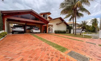 Casa em condomínio fechado com 3 quartos à venda na Avenida Itália, Jardim das Nações, Taubaté por R$ 2.100.000