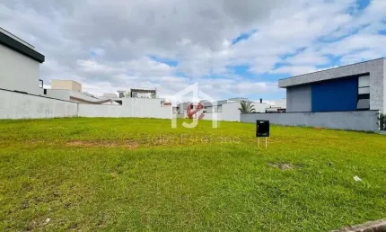 Terreno em condomínio fechado à venda na Avenida Carlos Pedroso da Silveira, Residencial Ouroville, Taubaté por R$ 1.180.000