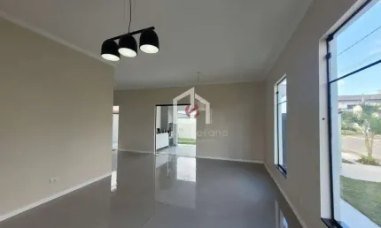 Casa em condomínio fechado com 3 quartos à venda na Rua Padre Fischer, Parque São Luís, Taubaté por R$ 790.000