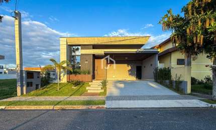 Casa em condomínio fechado com 3 quartos à venda na Avenida Carlos Pedroso da Silveira, Residencial Ouroville, Taubaté por R$ 1.780.000