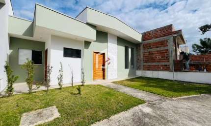 Casa em condomínio fechado com 2 quartos à venda na Rua Doutor Granadeiro Guimarães, Quiririm, Taubaté por R$ 470.000