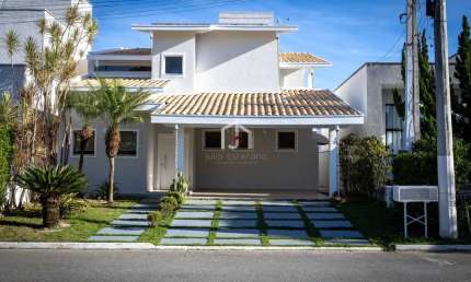 Casa em condomínio fechado com 3 quartos à venda em Campos do Conde, Tremembé  por R$ 1.550.000