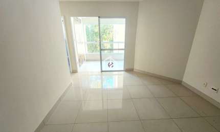 Apartamento com 3 quartos para alugar na Avenida Helvino Moraes, Vila São José, Taubaté por R$ 2.850