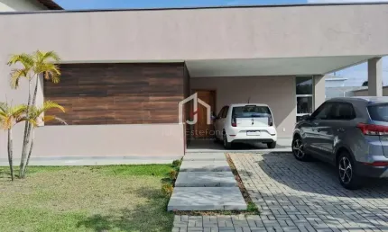 Casa em condomínio fechado com 3 quartos para alugar na Rodovia Amador Bueno da Veiga, Loteamento Residencial Village Splendore, Pindamonhangaba por R$ 5.800