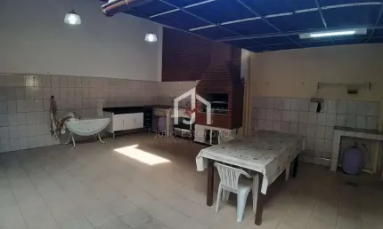 Casa com 3 quartos à venda na rua antônio rodrigues miranda, independência, taubaté por r$ 790.000