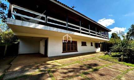 Casa com 4 quartos à venda na Vila Natal, Campos do Jordão  por R$ 750.000