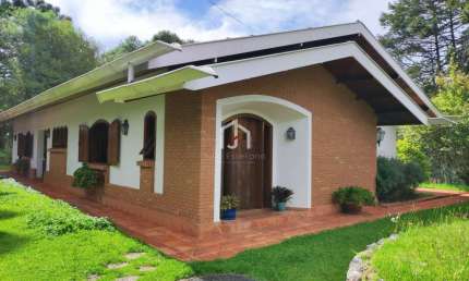 Casa com 3 quartos à venda no Jardim do Embaixador, Campos do Jordão  por R$ 1.500.000