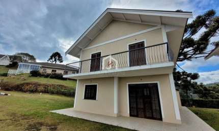 Casa em condomínio fechado com 3 quartos à venda no Jardim Atalaia, Campos do Jordão  por R$ 750.000