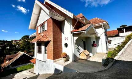Casa com 7 quartos à venda na Vila Cristina, Campos do Jordão  por R$ 1.500.000