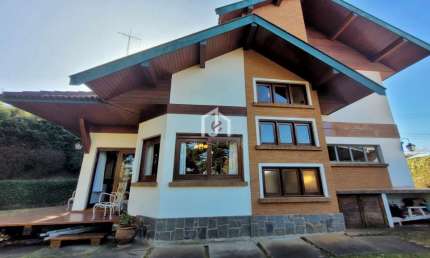 Casa com 3 quartos à venda no Jardim Belvedere, Campos do Jordão  por R$ 1.600.000