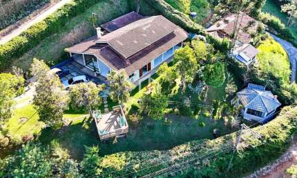 Casa com 4 quartos à venda no Alto da Vila Inglesa, Campos do Jordão  por R$ 1.100.000