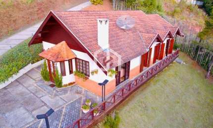 Casa em condomínio fechado com 3 quartos à venda no Descansopolis, Campos do Jordão  por R$ 1.150.000