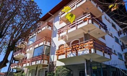 Apartamento com 2 quartos à venda no Capivari, Campos do Jordão  por R$ 850.000