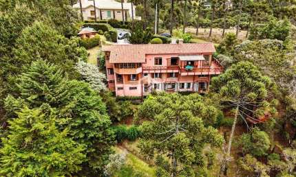 Casa em condomínio fechado com 4 quartos à venda no Capivari, Campos do Jordão  por R$ 3.800.000