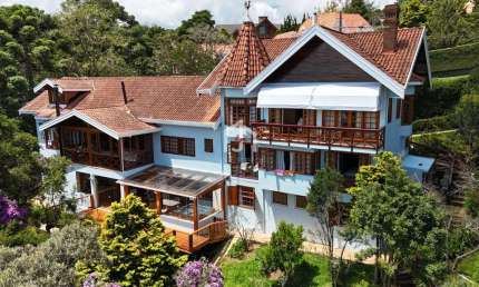 Casa com 9 quartos à venda no Alto da Boa Vista, Campos do Jordão  por R$ 3.800.000