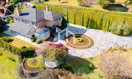 Casa com 4 quartos à venda no Alto do Capivari, Campos do Jordão  por R$ 6.500.000