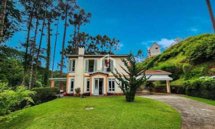 Casa em condomínio fechado com 5 quartos à venda no Capivari, Campos do Jordão  por R$ 3.000.000