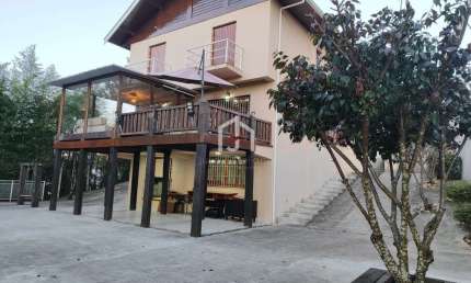 Casa com 4 quartos à venda na Vila Everest, Campos do Jordão  por R$ 1.870.000