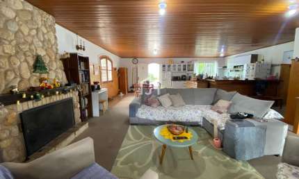 Casa com 4 quartos à venda na Bela Vista, Campos do Jordão  por R$ 1.100.000