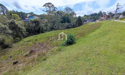 Terreno em condomínio fechado à venda no Colinas Capivari, Campos do Jordão  por R$ 1.000.000