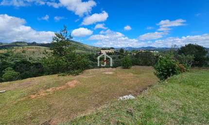 Terreno em condomínio fechado à venda no Descansopolis, Campos do Jordão  por R$ 930.000