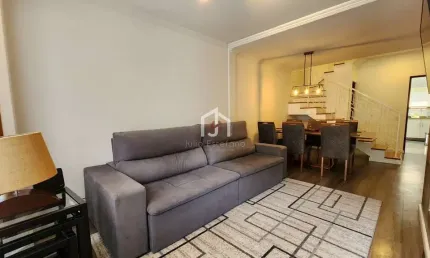 Casa em condomínio fechado com 4 quartos à venda no Capivari, Campos do Jordão  por R$ 750.000