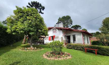Casa com 4 quartos à venda na Vila Capivari, Campos do Jordão  por R$ 1.700.000