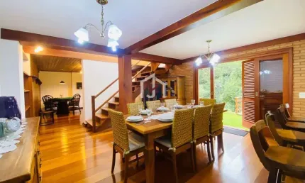 Casa com 4 quartos à venda no Capivari, Campos do Jordão  por R$ 2.300.000