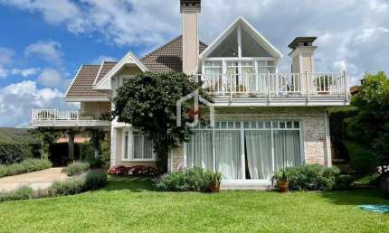 Casa em condomínio fechado com 6 quartos à venda no Jardim Véu da Noiva, Campos do Jordão  por R$ 5.500.000