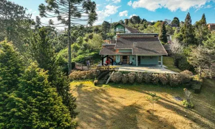 Casa com 4 quartos à venda no jardim véu da noiva, campos do jordão  por r$ 1.500.000