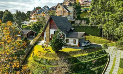 Casa em condomínio fechado com 3 quartos à venda no Jardim Véu da Noiva, Campos do Jordão  por R$ 2.900.000