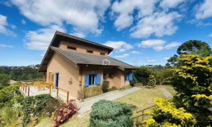 Casa em condomínio fechado com 2 quartos à venda no Recanto Araucária, Campos do Jordão  por R$ 1.200.000
