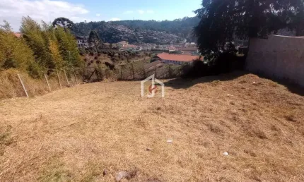 Terreno à venda na Vila Abernéssia, Campos do Jordão  por R$ 480.000