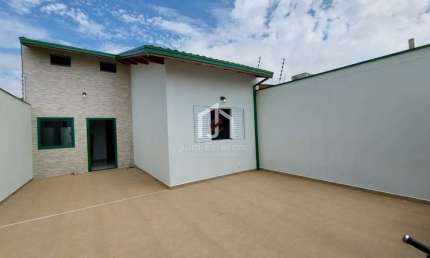 Casa com 3 quartos à venda na Rua Leonidia Cesar, Flamboyant, Pindamonhangaba por R$ 450.000