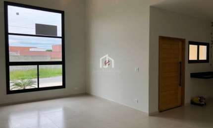 Casa em condomínio fechado com 3 quartos à venda na Avenida Athayde Marques, Residencial Vila Romana, Pindamonhangaba por R$ 610.000