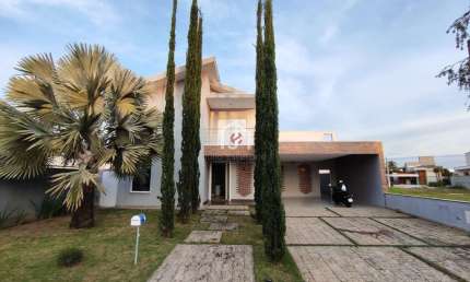 Casa em condomínio fechado com 2 quartos à venda na Avenida Manoel Marcondes Oliveira Mello, Condominio Residencial Real Ville, Pindamonhangaba por R$ 1.170.000