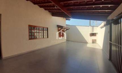 Casa com 3 quartos à venda na Rua Eduardo Prates da Fonseca, São Benedito, Pindamonhangaba por R$ 770.000