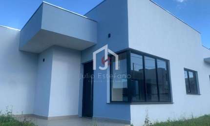 Casa em condomínio fechado com 2 quartos para alugar na Avenida Athayde Marques, Residencial Vila Romana, Pindamonhangaba por R$ 2.600