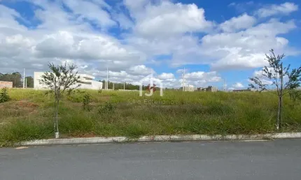 Terreno em condomínio fechado à venda na Avenida Arthur dos Santos, Loteamento Industrial Água Preta, Pindamonhangaba por R$ 140.000
