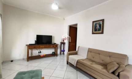 Casa com 3 quartos à venda na Rua Alfredo Macruz, Jardim Santa Cecília, Pindamonhangaba por R$ 430.000